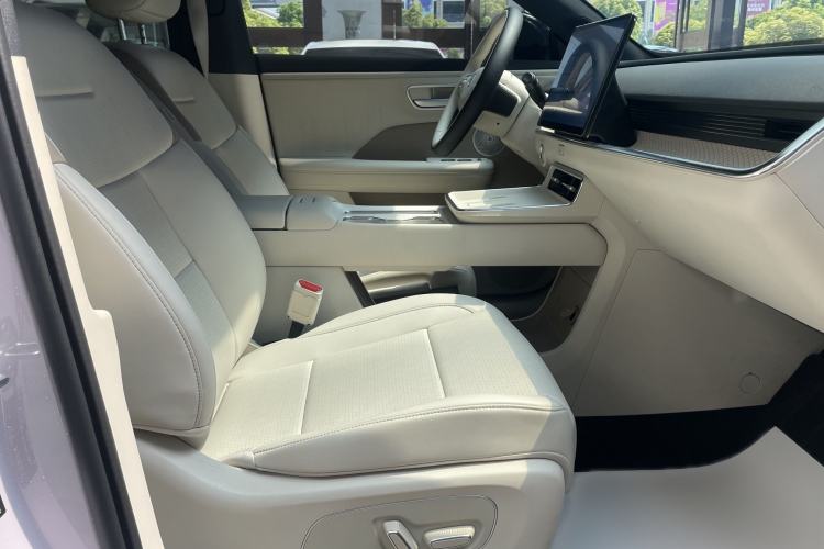 Used Toyota BZ 3X 2025 520 Pro LiDAR Edition Right Front Seat