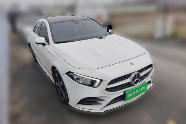 Used Mercedes-Benz A-Class 2022 Revised Version A 200 L Sport Sedan Fashionable Style