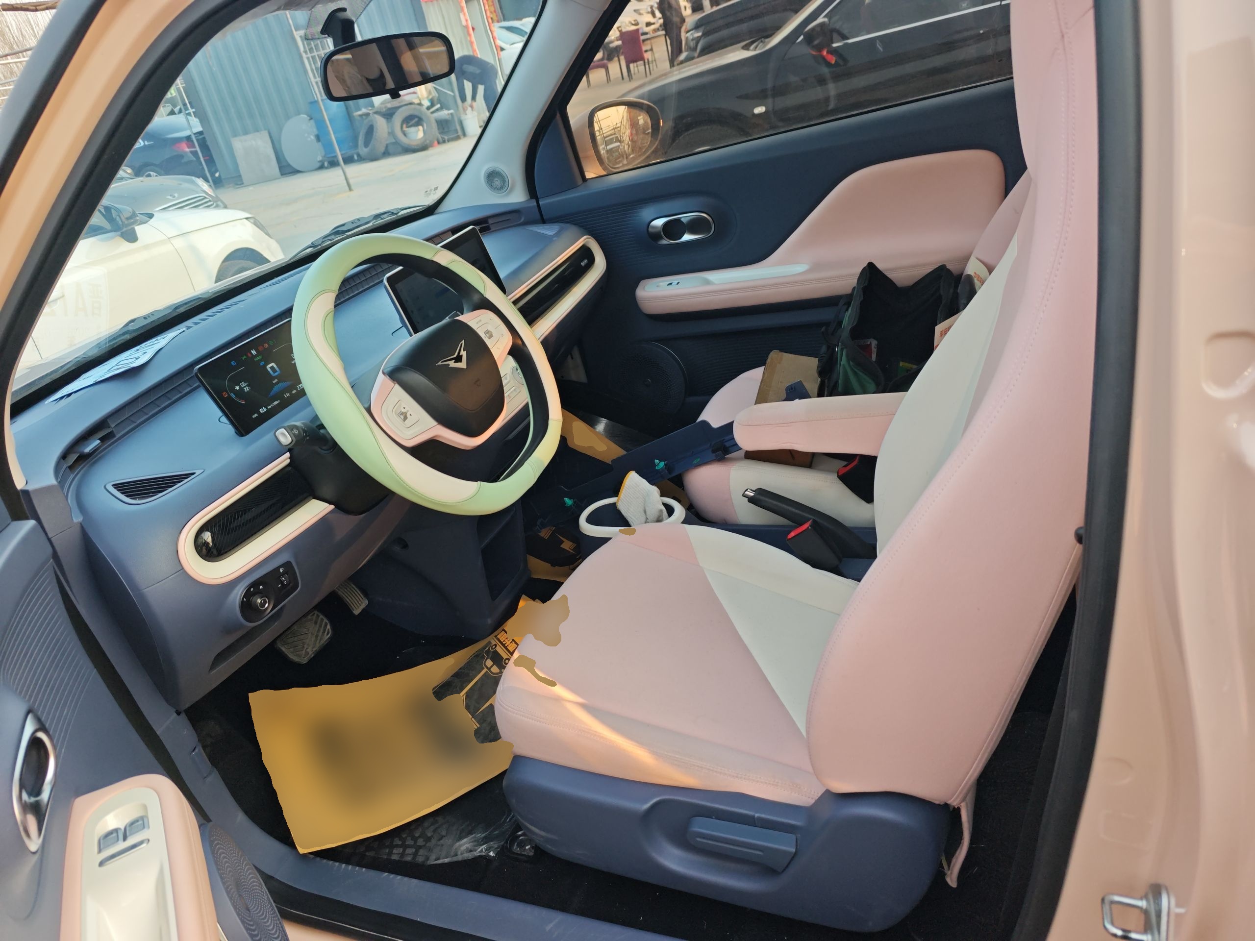 Переднее сиденье в автомобиле