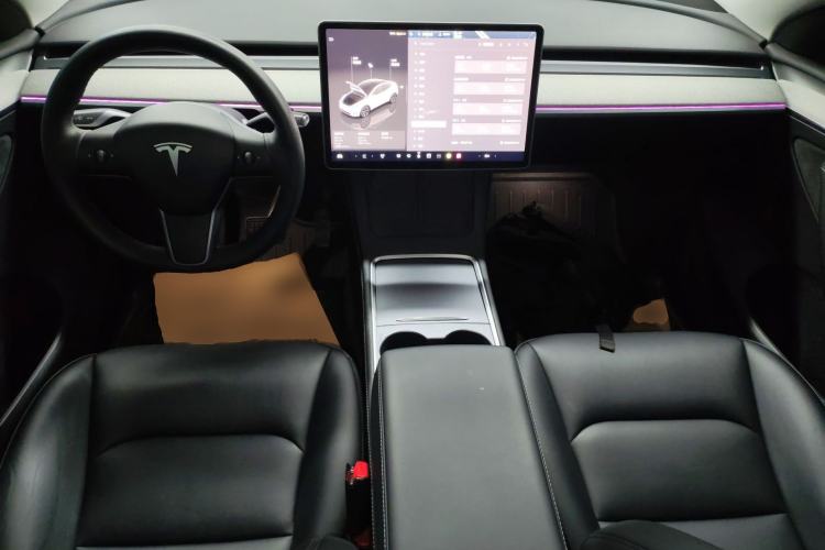 Used Tesla Model Y 2023 Rear-Wheel-Drive Version
