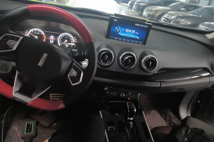 Used Wey VV7 2017 2.0T Flagship Model
