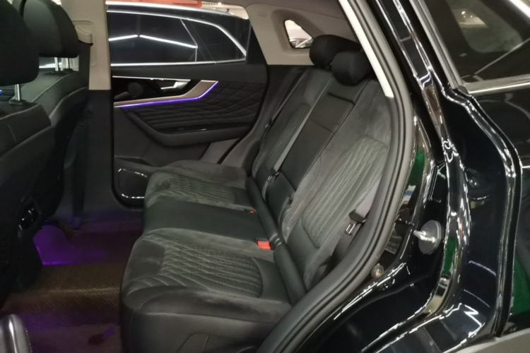 Used Hongqi HS5 2022 Revised Version 2.0T Smart Connect Flagship Edition
