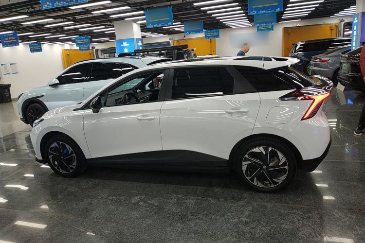 Used MG 4 EV 2022 425 km Luxury Edition