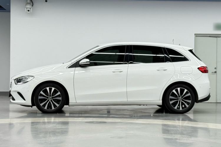 Used Mercedes-Benz B-Class 2022 B 180 Fashion Model
