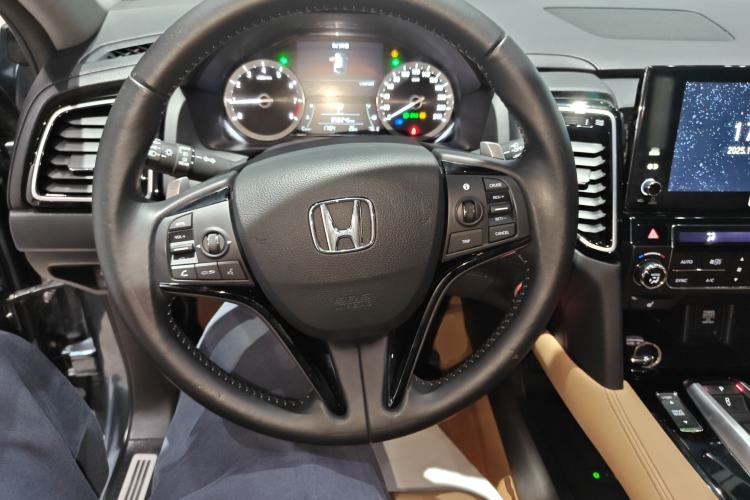 Used Honda UR-V 2020 370TURBO Two-Wheel Drive Luxury Edition
