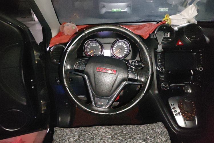 Used Haval H6 2013 Upgraded Model 2.4L Automatic Two-Wheel Drive Elite Version