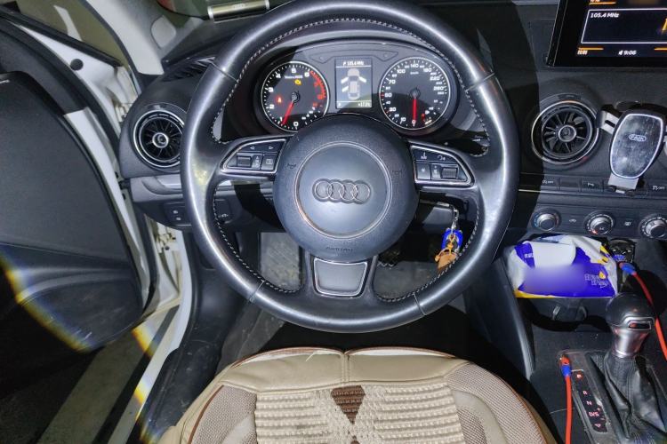 Used Audi A3 2015 Limousine 35 TFSI Millionth Anniversary Intelligent Leading Model
