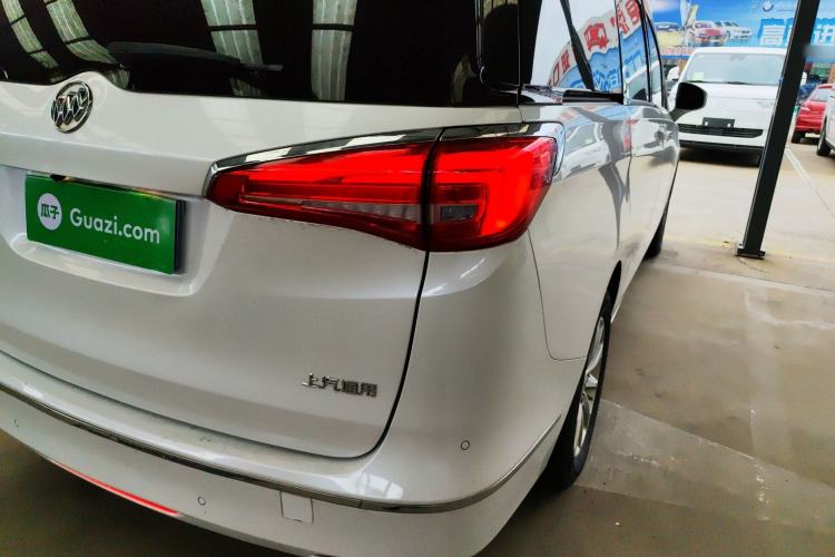 Used Buick GL8 2017 ES 28T Premium Version China V Standard Right Rear Taillight