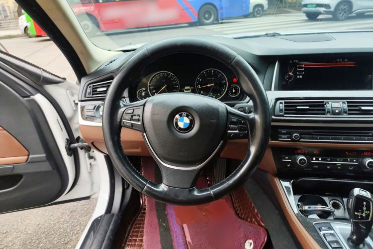 Used BMW 5 Series 2017 528Li Leading Model
