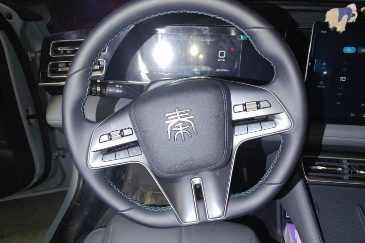 Used BYD Qin L 2024 DM-i 120KM Leading Model Steering Wheel
