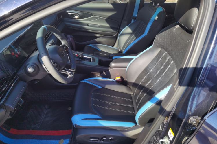 Used GAC Trumpchi EMPOW 2023 270T DCT J16 Version