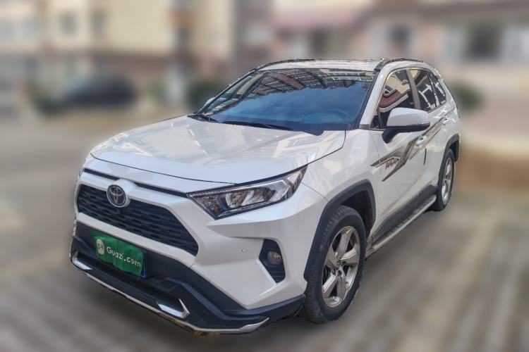 Used Toyota RAV4 2021 2.0L CVT Two-Wheel Drive Fashion PLUS Edition