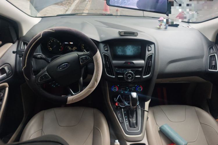 Used Ford Focus 2015 Sedan EcoBoost 180 Automatic Flagship Model
