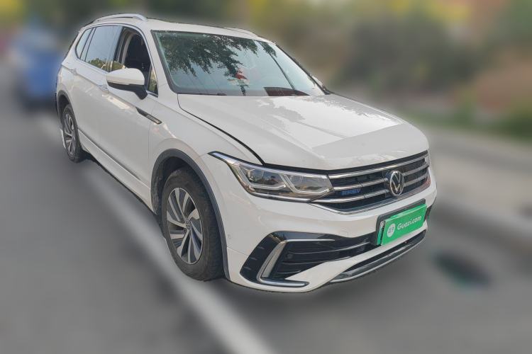 Used Volkswagen Tiguan L New Energy 2022 430 PHEV Plug-in Hybrid Flagship Edition Front Right 45 Deg