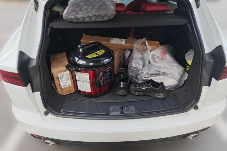 Used Jaguar E-PACE 2024 YAO Black Sport Edition R-DYNAMIC SE BLACK
