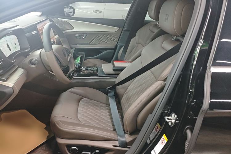 Used BYD Han 2024 DM-i Glory Edition 121KM Elite Model
