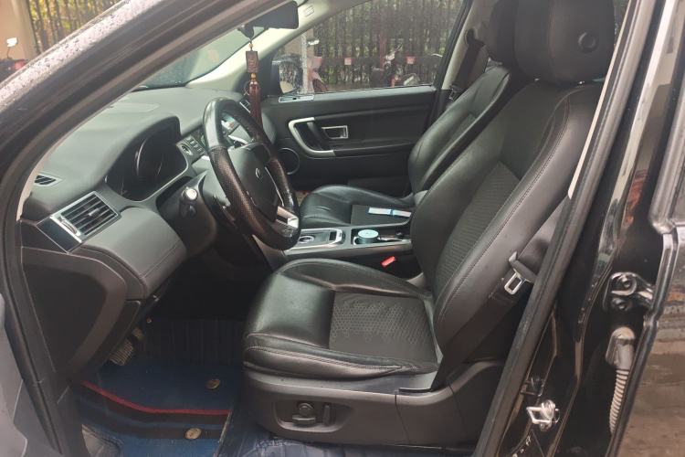 Used Land Rover Discovery Sport 2017 2.0T PURE Left Front Seat