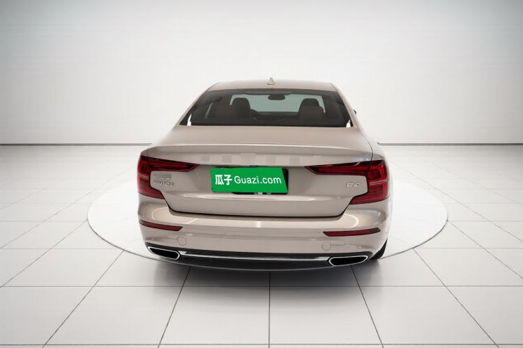 Used Volvo S60 2026 Model B4 Zhiyi Luxury Edition
