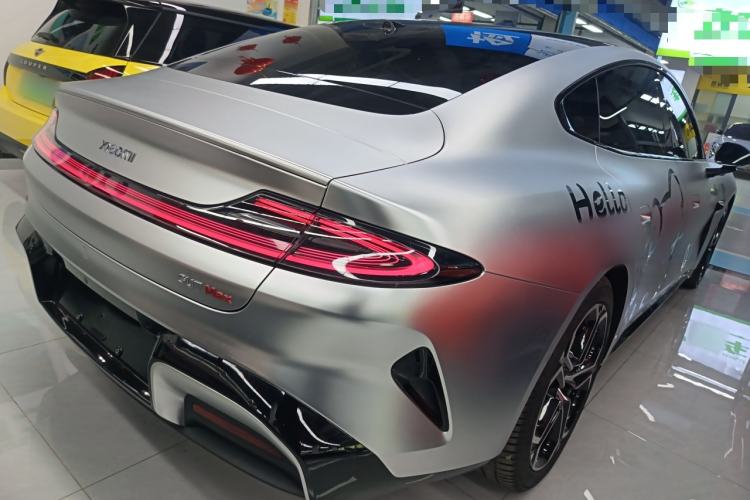 Used Xiaomi Auto SU7 2024 Four-Wheel Drive Ultra-Long Range Advanced Intelligent Driving Max Edition