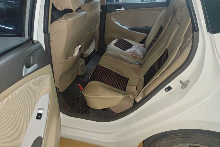 Used Hyundai Verna (older generation) 2010 Sedan 1.4L Manual Comfort GS