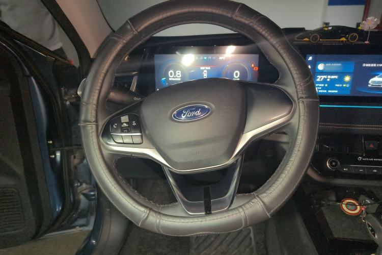 Used Ford Escort 2021 1.5L Automatic Diamond Edition
