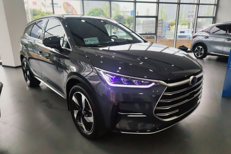 Used BYD Tang New Energy 2022 DM-i 252km Luxury Model Front Right 45 Deg