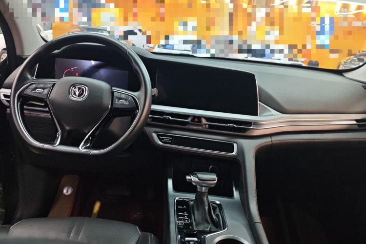 Used CHANGAN CS75 PLUS 2022 Classic Edition 1.5T Automatic Pioneer Model Interior 3