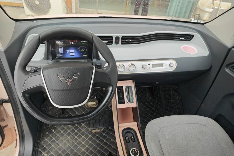 Used Wuling Hongguang MINIEV 2022 Macaron Fashion Model Lithium Iron Phosphate
