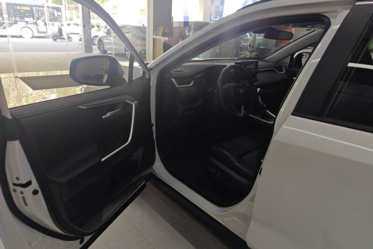 Used Toyota Wildlander 2023 2.0L CVT Four-Wheel Drive Luxury PLUS Edition