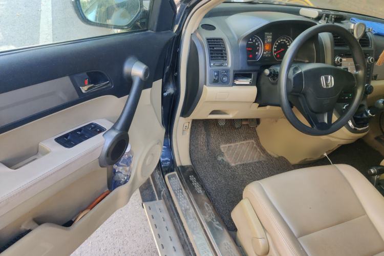 Used Honda CR-V 2010 2.0L manual two-wheel drive urban version Driver Seat