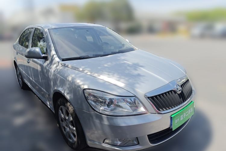 Used Skoda Octavia 2015 Classic Model 1.6L Manual Eado Version
