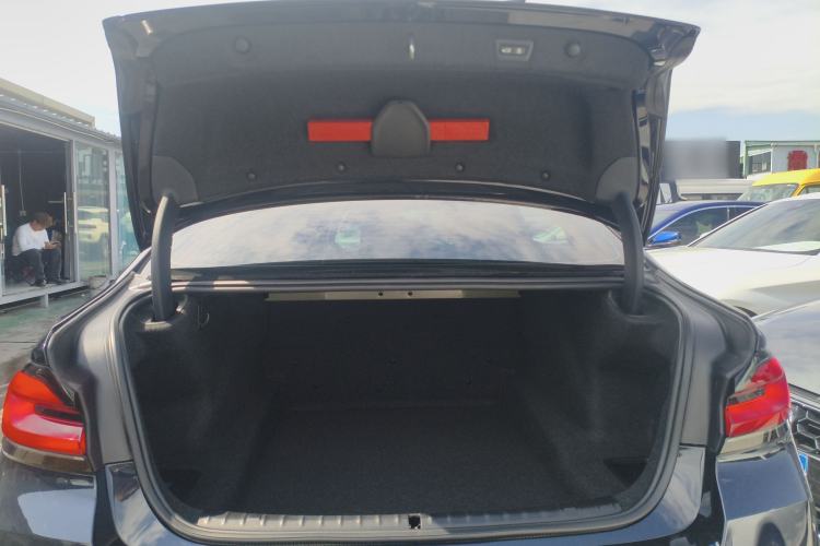 Used BMW 5 Series 2022 Restyled 530Li Leading Edition M Sport Package Trunk