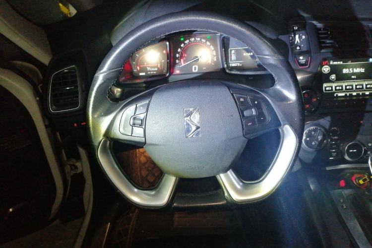 Used DS 5 2015 1.6T Luxury Edition THP160 Steering Wheel