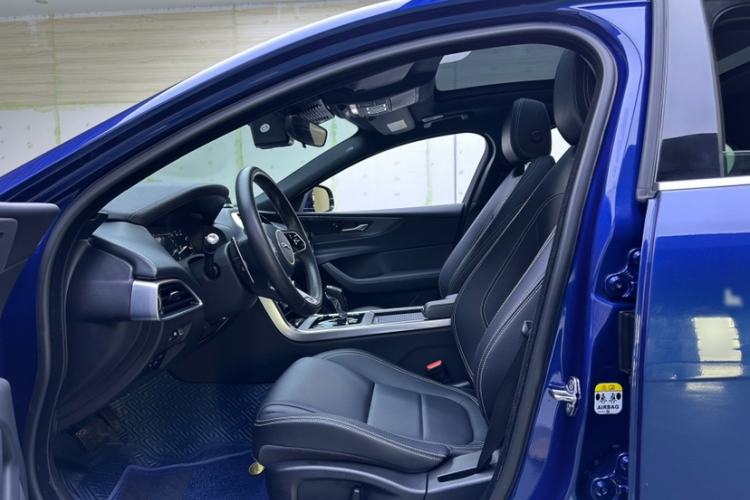 Used Jaguar XEL 2021 2.0T 200PS R-DYNAMIC Youth Sports Edition Interior 3