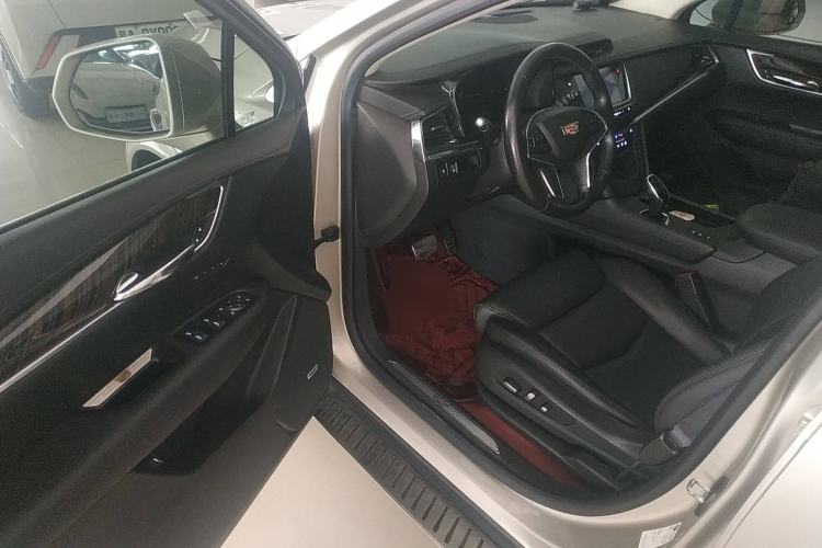 Used Cadillac XT5 2016 28T Four-Wheel Drive Luxury Model
