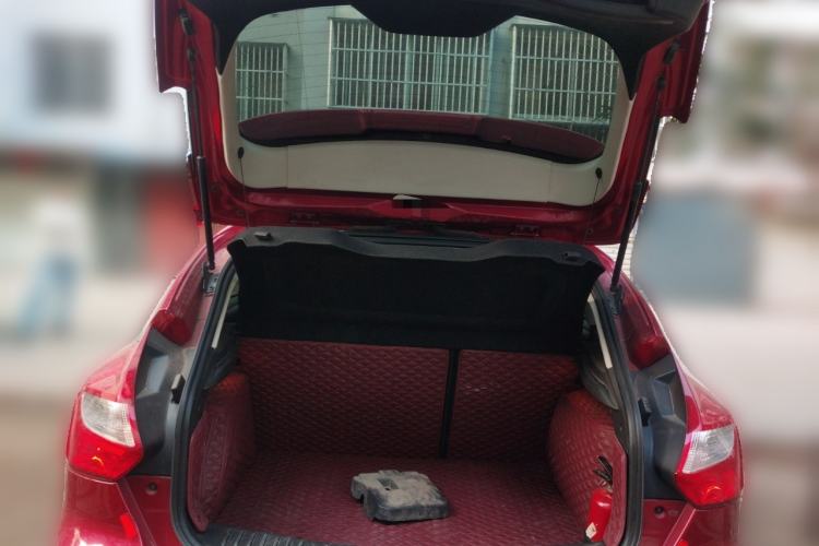 Used Ford Focus 2012 Hatchback 1.6L Manual Fashion Edition
