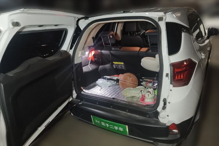 Used BYD Yuan New Energy 2019 EV535 Smart Connect Trendsetting Model Trunk