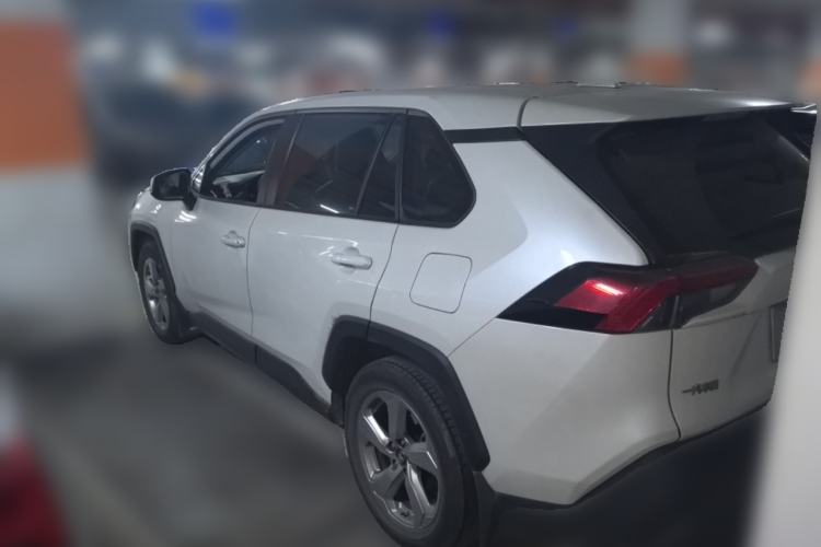 Used Toyota RAV4 2020 2.0L CVT Two-Wheel Drive Fashion Edition Rear Left 45 Deg