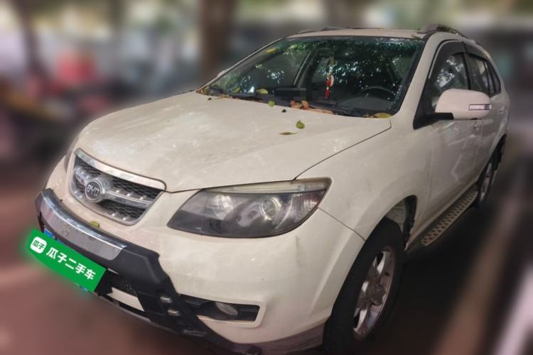 Used BYD S6 2014 2.0L Manual Luxury 5-Seater