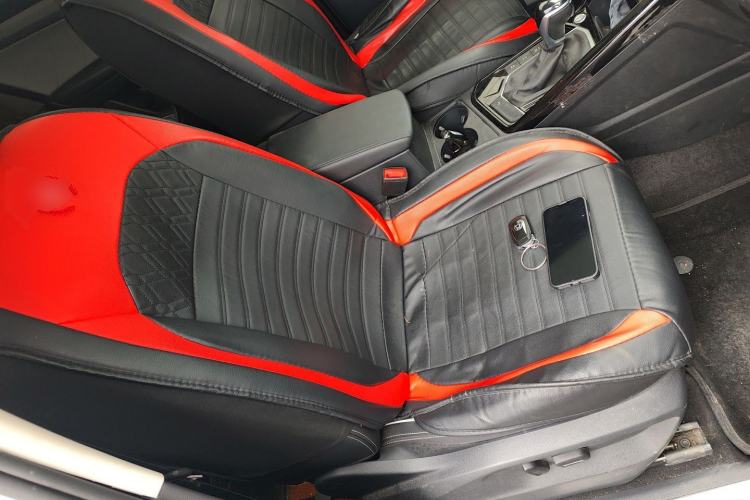 Used Volkswagen Tayron 2023 280TSI Two-Wheel-Drive Luxury Plus Advanced Version Right Front Seat