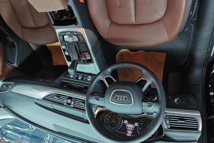 Used Audi A6L 2018 30th Anniversary Edition 35 TFSI Fashion Model