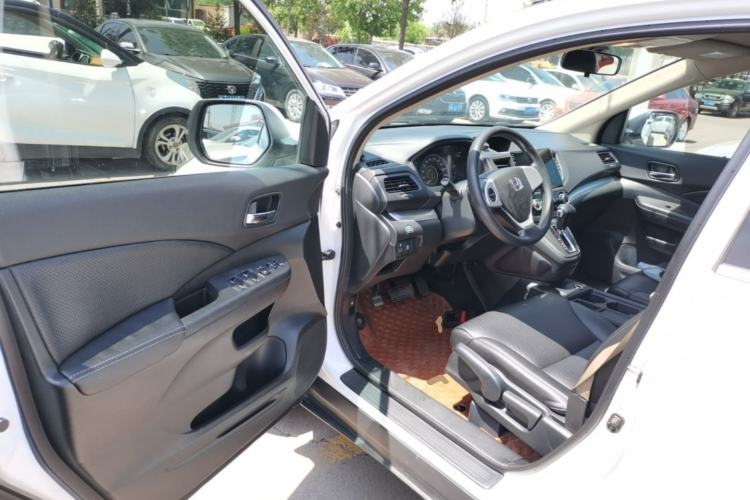 Used Honda CR-V 2015 2.0L two-wheel drive urban version