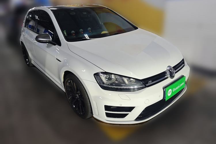 Used Volkswagen Golf 2015 2.0 TSI R Front Right 45 Deg