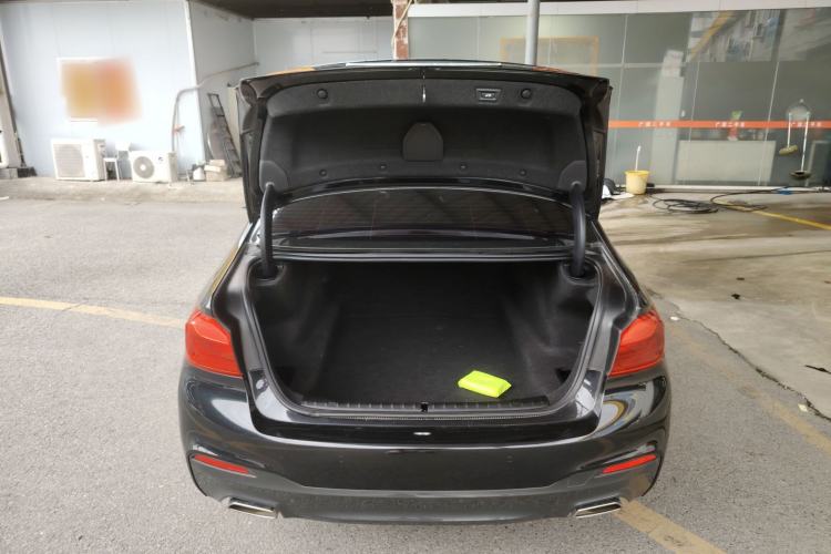Used BMW 5 Series 2019 525Li M Sport Package Trunk