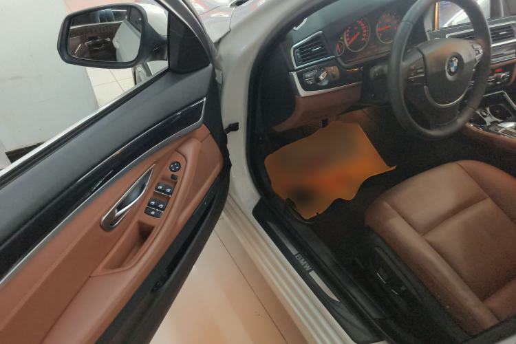 Used BMW 5 Series 2015 520i Elegant Edition Driver Seat