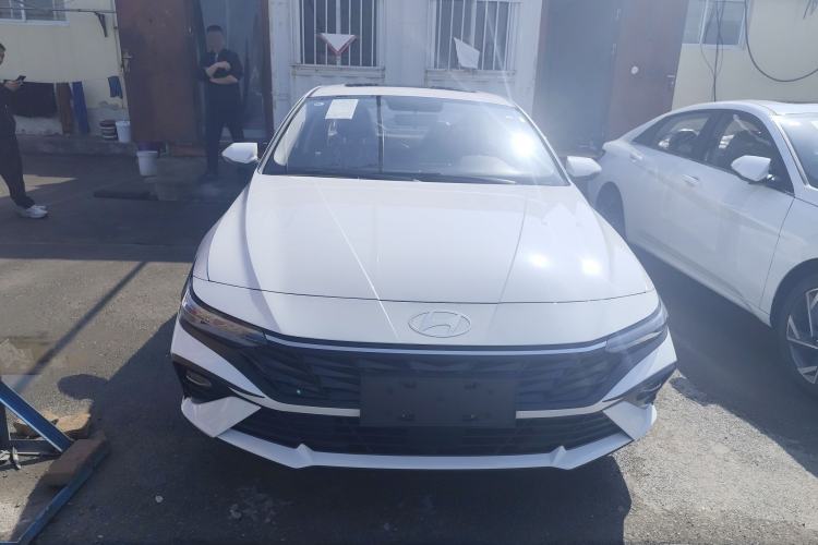 Used Hyundai Elantra 2023 1.5L CVT GLX Elite Edition Front