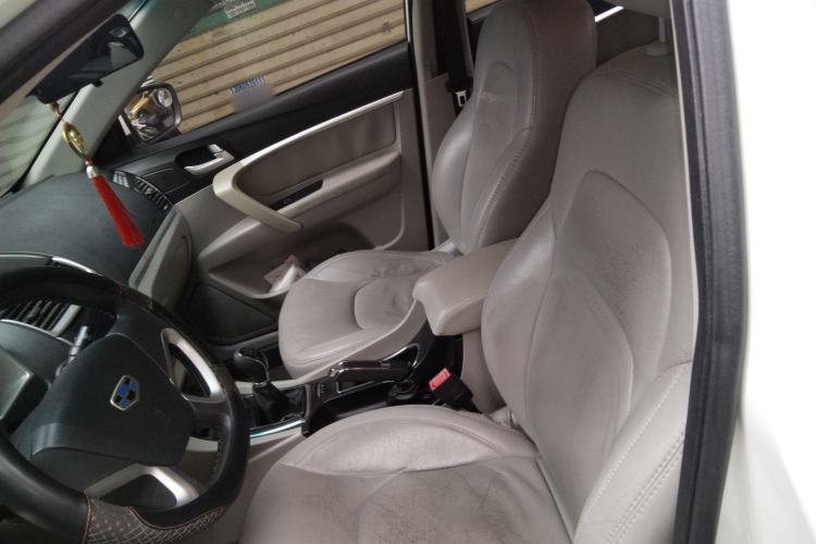 Used Geely Auto Emgrand 2014 Sedan 1.5L Manual Fashion Edition
