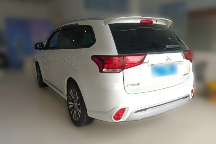 Used Mitsubishi Outlander 2021 Revised Version 2.0L Two-Wheel Drive Enjoyment Edition 5 Seats Rear Left 45 Deg