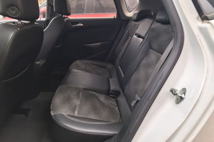 Used Buick GT 2014 XT 1.6L Automatic Fashion Edition