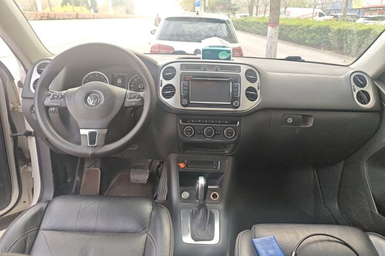 Used Volkswagen Tiguan 2016 300TSI Automatic Two-Wheel Drive Luxury Edition Center Console